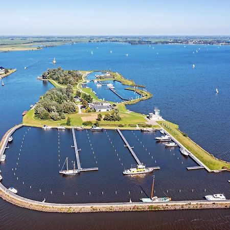 Welcome In - Houseboat 'Elysium' Met Eigen Aanlegsteiger Sneek - Offingawier Екстериор снимка
