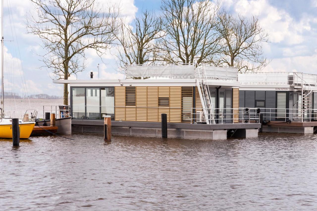 Welcome In - Houseboat 'Elysium' Met Eigen Aanlegsteiger Sneek - Offingawier Екстериор снимка