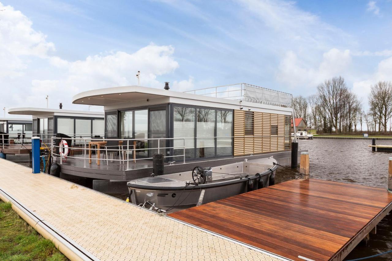 Welcome In - Houseboat 'Elysium' Met Eigen Aanlegsteiger Sneek - Offingawier Екстериор снимка